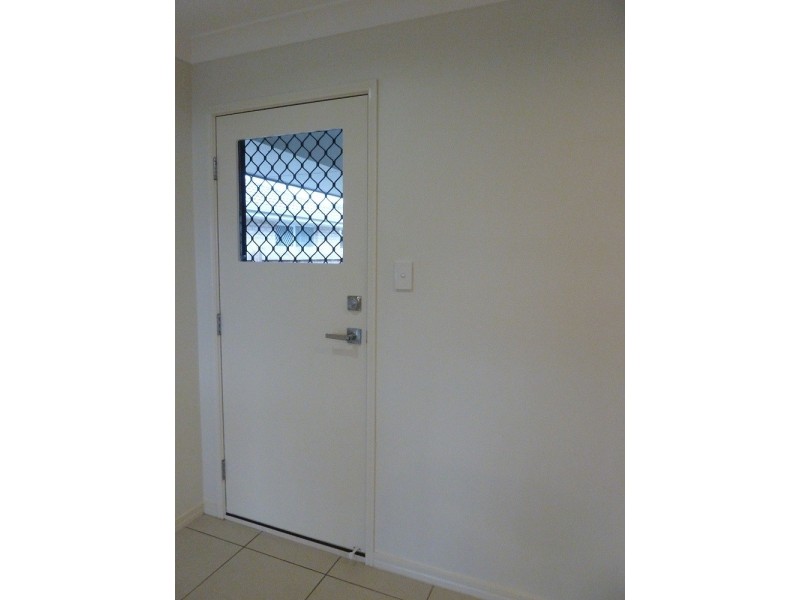 2/5 Hellcat Court, Bray Park QLD 4500