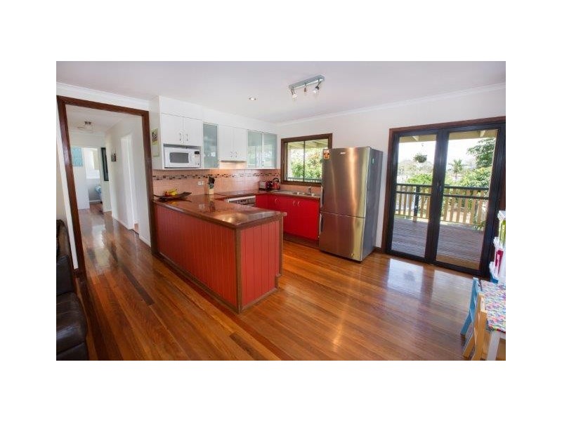 191 Scarborough Road, Scarborough QLD 4020