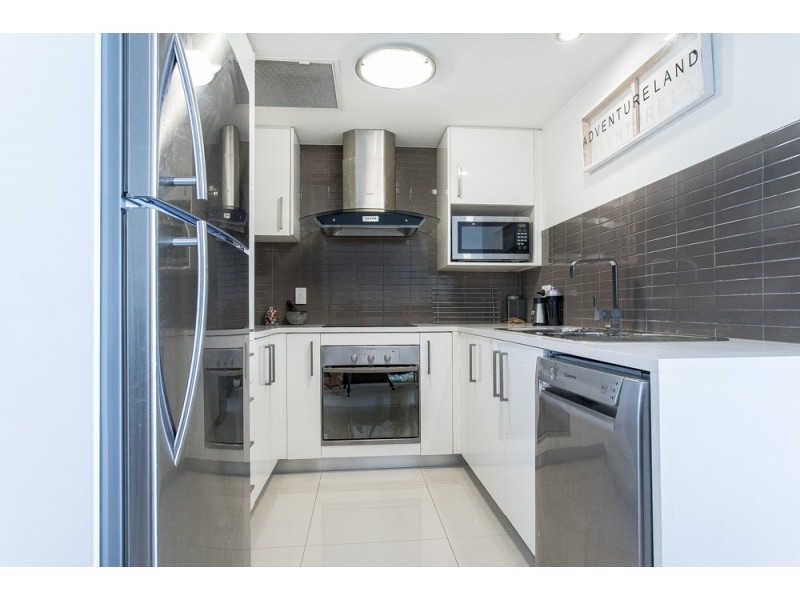 402/87 Marine Parade, Redcliffe QLD 4020