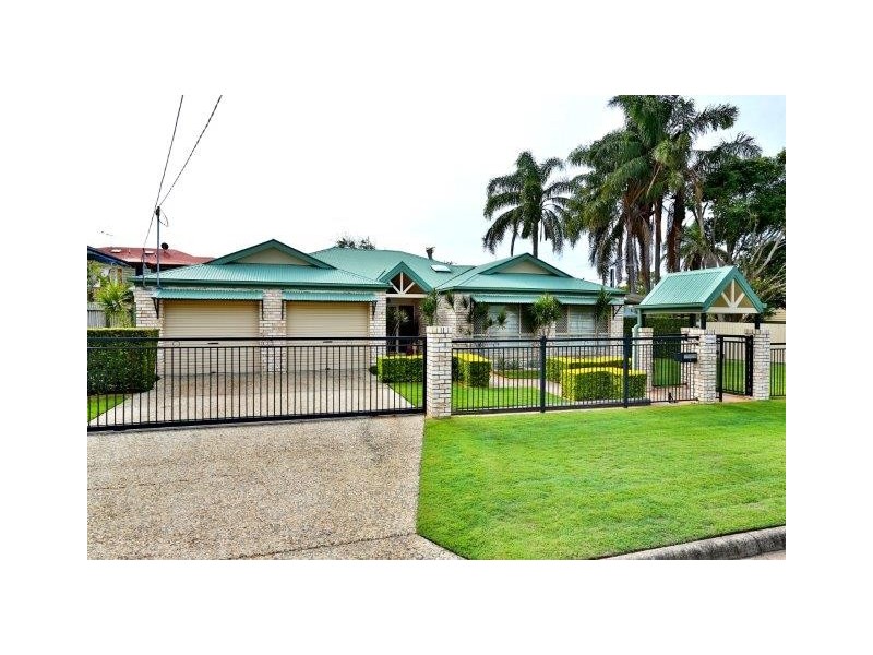 2 Bailey Street, Woody Point QLD 4019