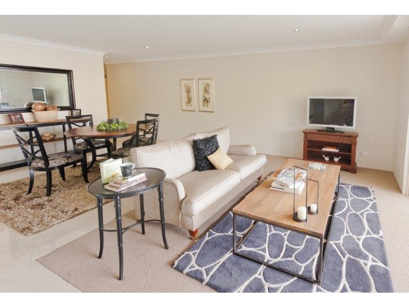 2/8 Georgina Street, Woody Point QLD 4019