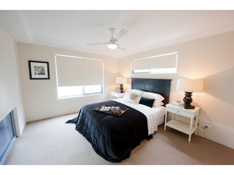 2/8 Georgina Street, Woody Point QLD 4019