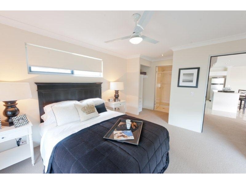 2/8 Georgina Street, Woody Point QLD 4019