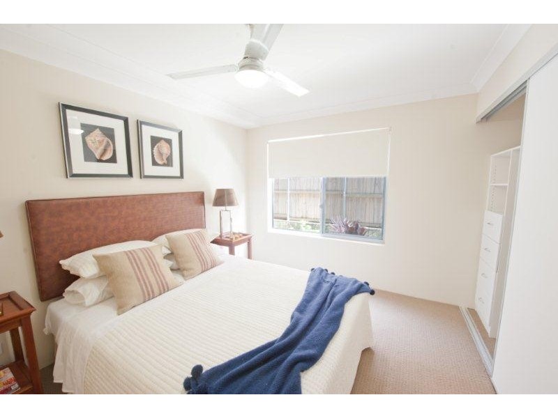 2/8 Georgina Street, Woody Point QLD 4019