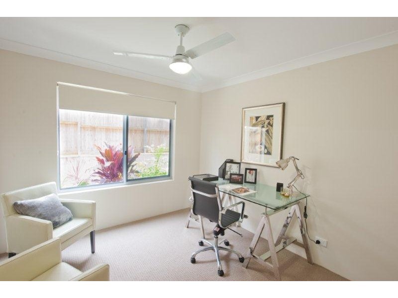2/8 Georgina Street, Woody Point QLD 4019