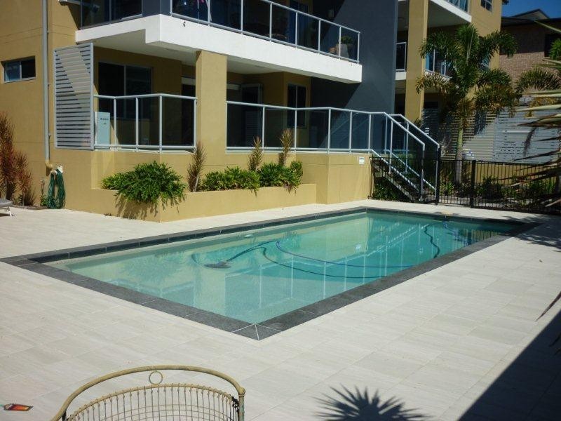 2/8 Georgina Street, Woody Point QLD 4019