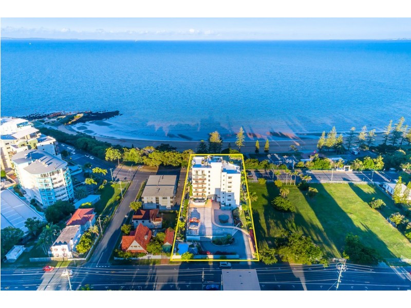 18/69 Marine Parade, Redcliffe QLD 4020