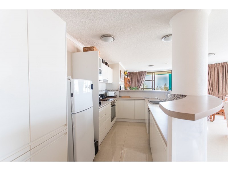 13/77-79 Marine Parade, Redcliffe QLD 4020