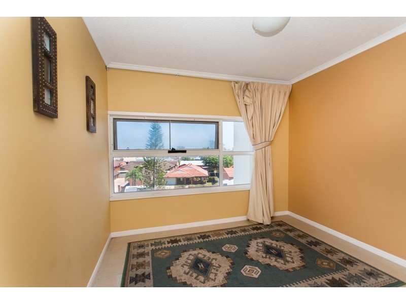 13/77-79 Marine Parade, Redcliffe QLD 4020