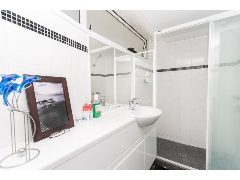 13/77-79 Marine Parade, Redcliffe QLD 4020