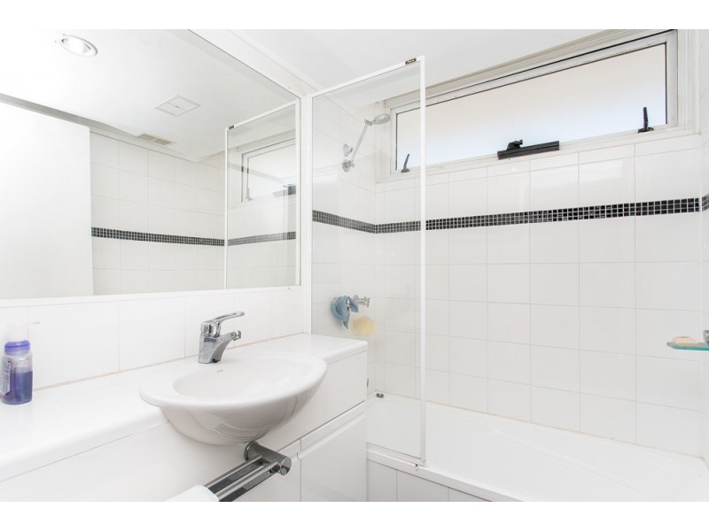 13/77-79 Marine Parade, Redcliffe QLD 4020