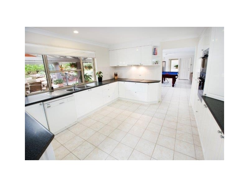 2 Aquarius Place, Bridgeman Downs QLD 4035