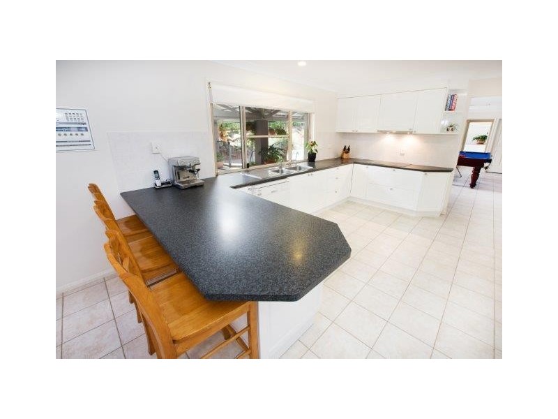 2 Aquarius Place, Bridgeman Downs QLD 4035