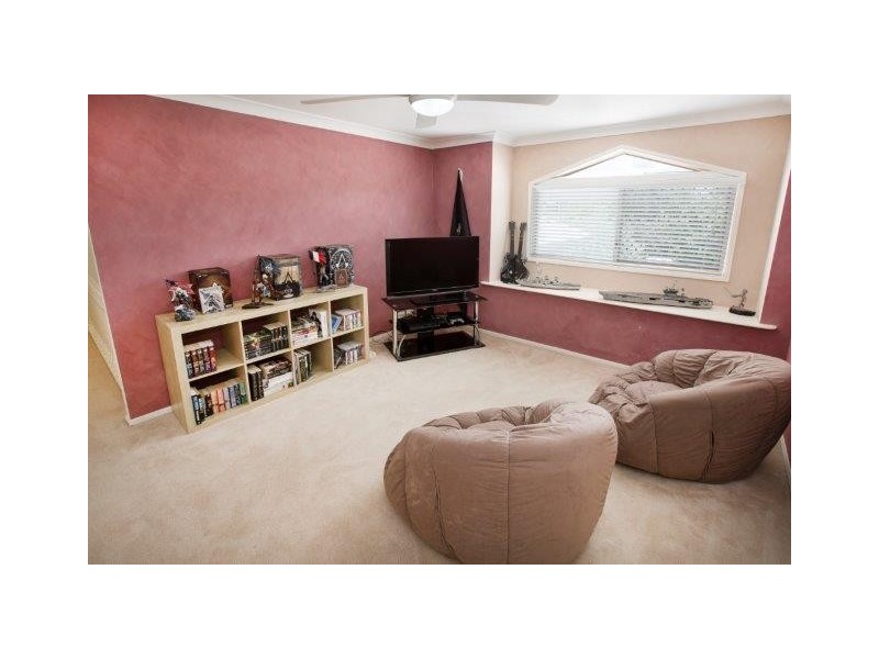 2 Aquarius Place, Bridgeman Downs QLD 4035