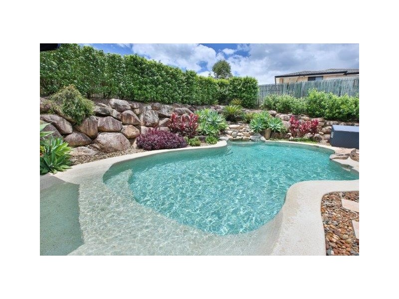 2 Aquarius Place, Bridgeman Downs QLD 4035