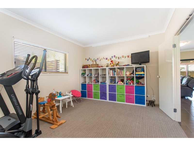 2 Tangerine Court, Narangba QLD 4504