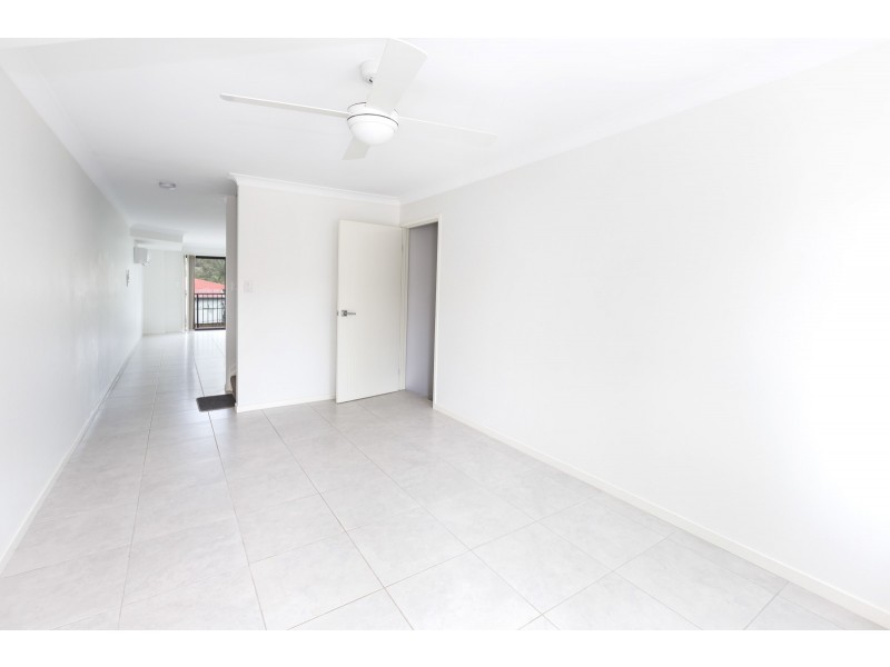 1/287 Kitchener Road, Stafford Heights QLD 4053