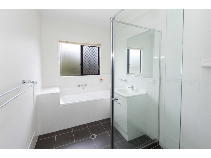 1/287 Kitchener Road, Stafford Heights QLD 4053