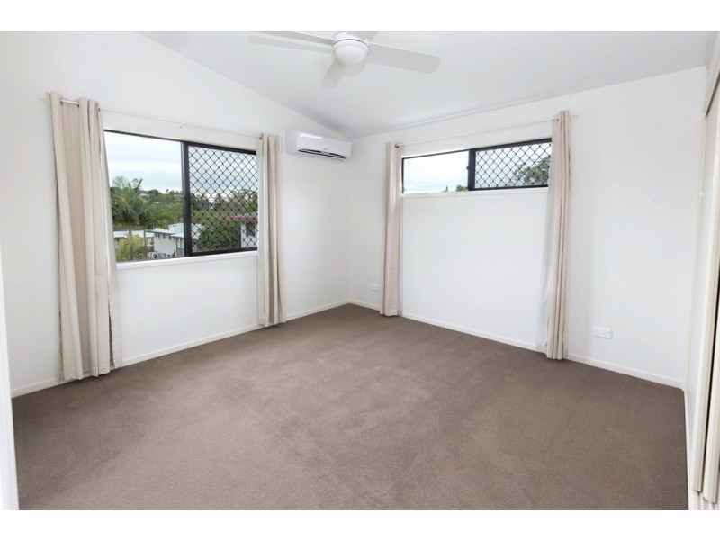 1/287 Kitchener Road, Stafford Heights QLD 4053