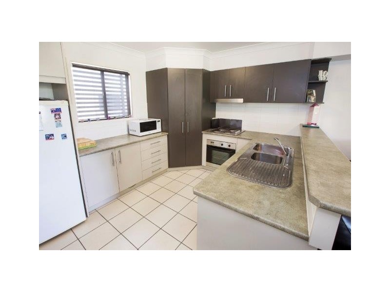 2/25 Georgina Street, Woody Point QLD 4019