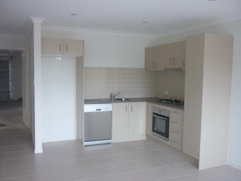 2/1121 Southpine Road, Everton Hills QLD 4053