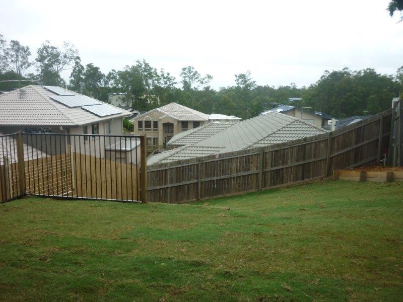 2/1121 Southpine Road, Everton Hills QLD 4053