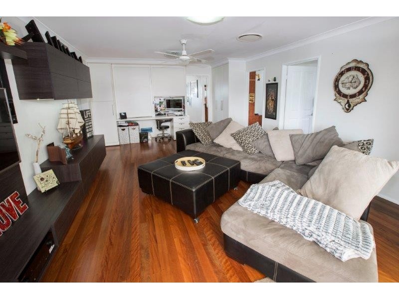 3 Captain Cook Pde, Deception Bay QLD 4508