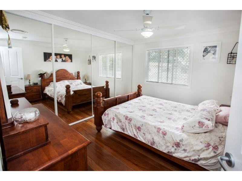 3 Captain Cook Pde, Deception Bay QLD 4508