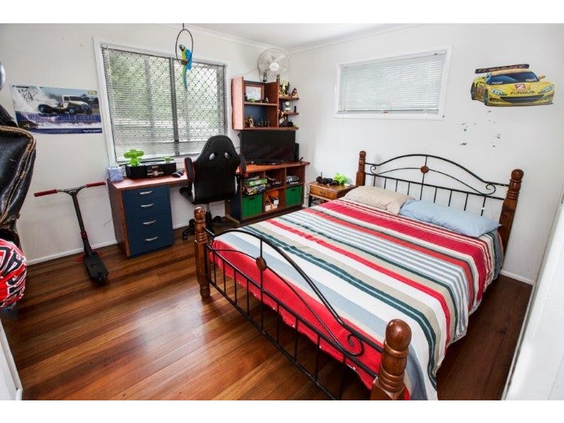 3 Captain Cook Pde, Deception Bay QLD 4508