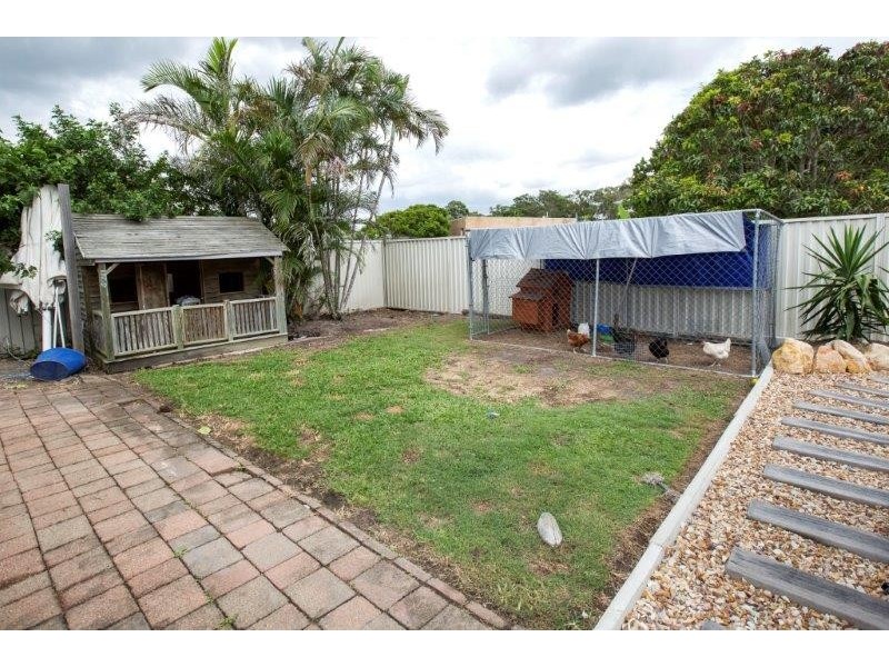 3 Captain Cook Pde, Deception Bay QLD 4508