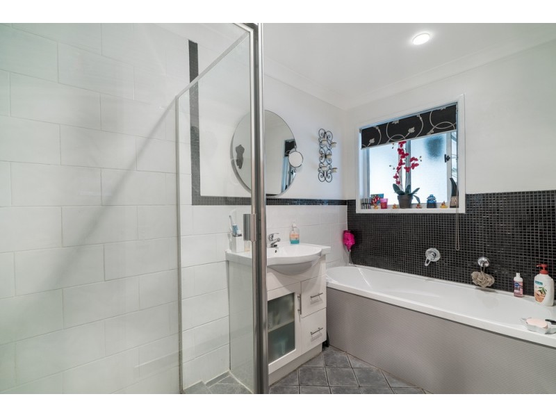 32 Barossa Street, Kippa-ring QLD 4021