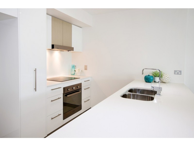 7/80 Hornibrook Esplanade, Clontarf QLD 4019