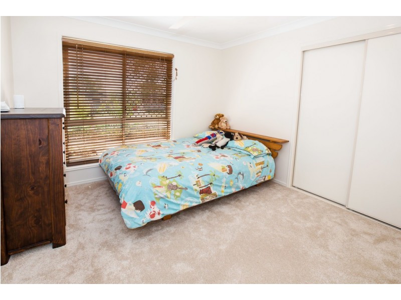 16 Bateman Street, Deception Bay QLD 4508