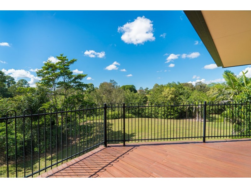 8 Parklane Court, Bellmere QLD 4510