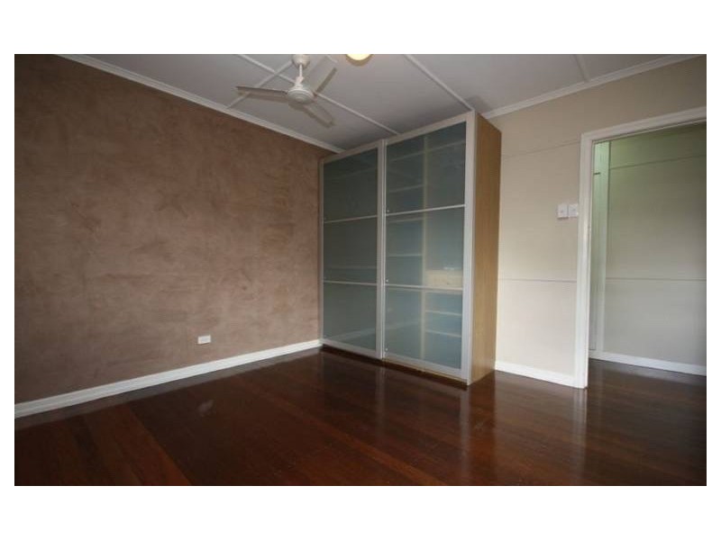 24 Watson Street, Clontarf QLD 4019