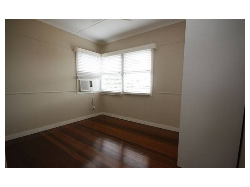 24 Watson Street, Clontarf QLD 4019