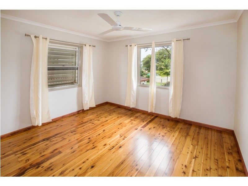 13 Jeays Street, Scarborough QLD 4020