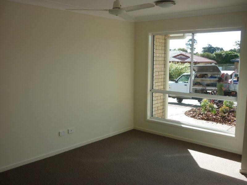 12a Poinciana Street, Wynnum West QLD 4178