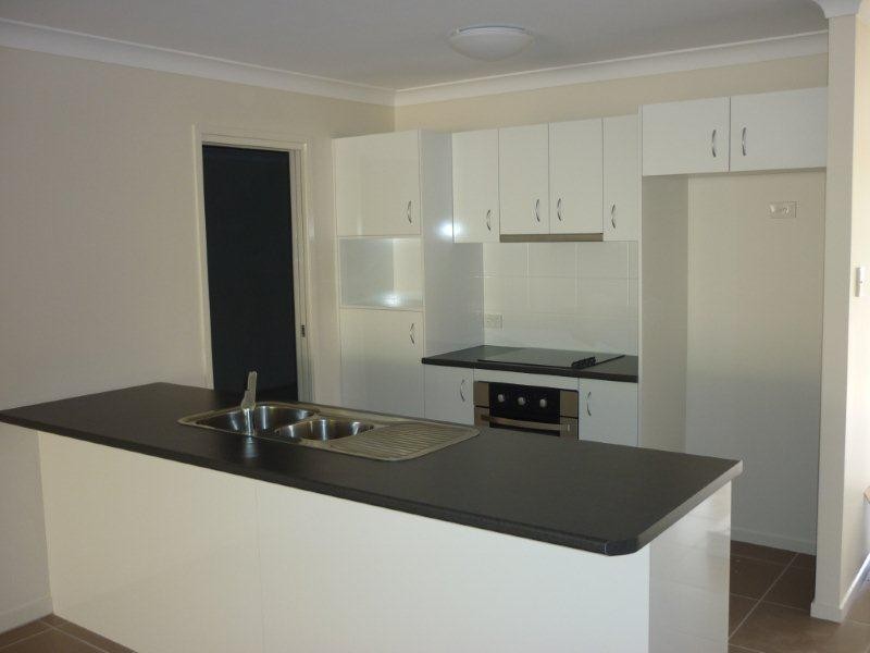 12a Poinciana Street, Wynnum West QLD 4178