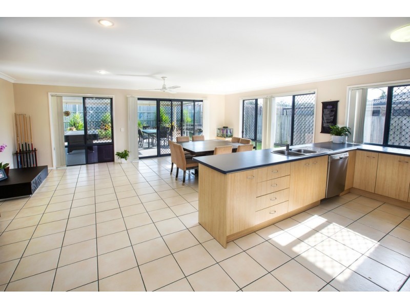 24 Village Way, Bracken Ridge QLD 4017