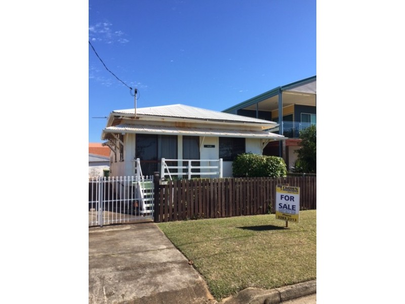 149 Flinders Parade, Scarborough QLD 4020
