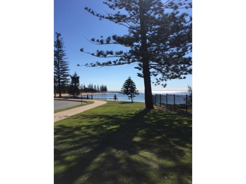 149 Flinders Parade, Scarborough QLD 4020