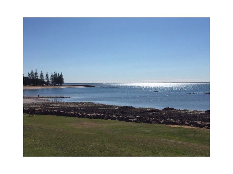 149 Flinders Parade, Scarborough QLD 4020
