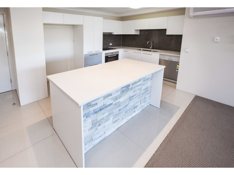 8/8-10 Georgina Street, Woody Point QLD 4019