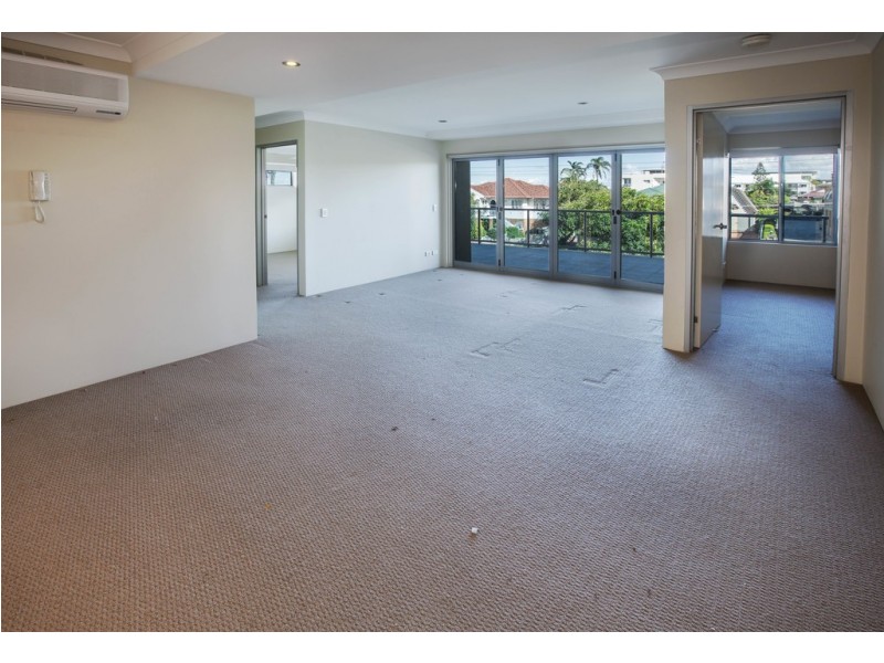 8/8-10 Georgina Street, Woody Point QLD 4019