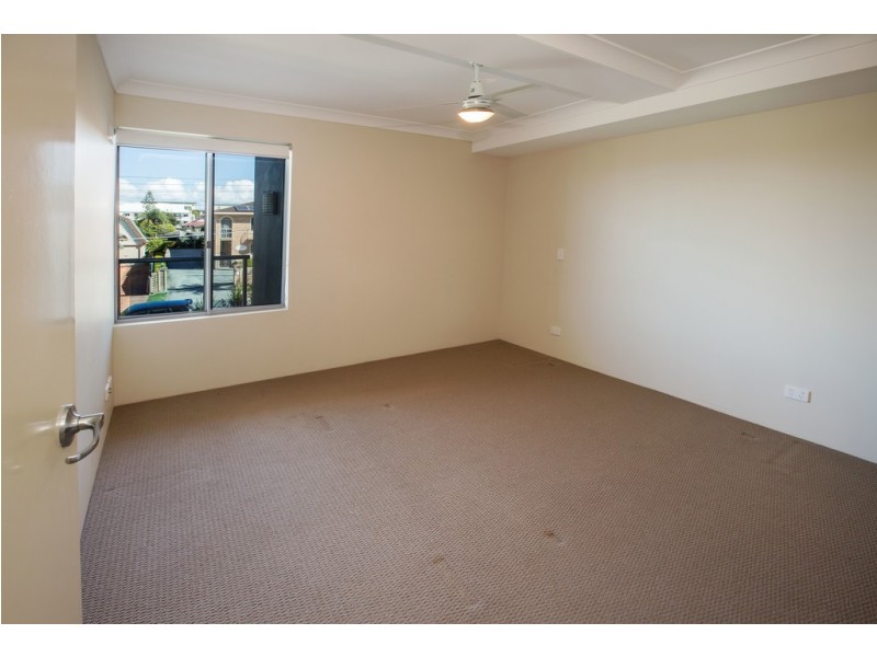 8/8-10 Georgina Street, Woody Point QLD 4019