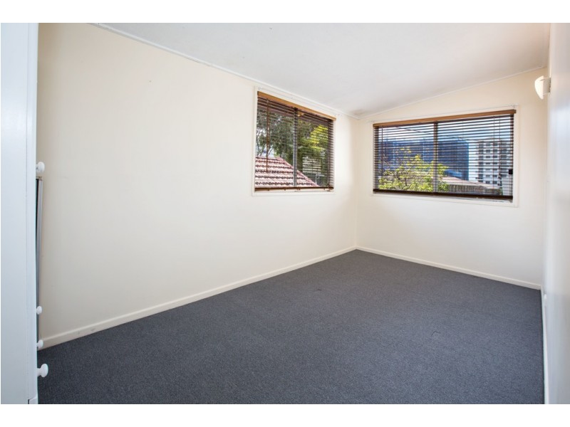 145 Mein Street, Scarborough QLD 4020