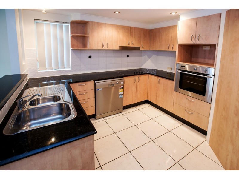 1/72 Sutton Street, Redcliffe QLD 4020