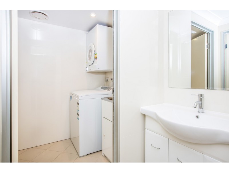 6/8-10 Georgina Street, Woody Point QLD 4019