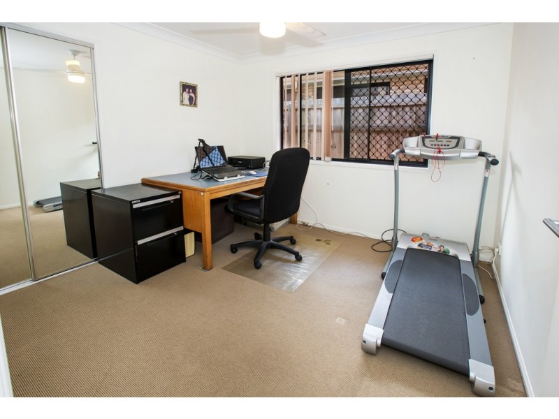 3 Olivine Court, Rothwell QLD 4022